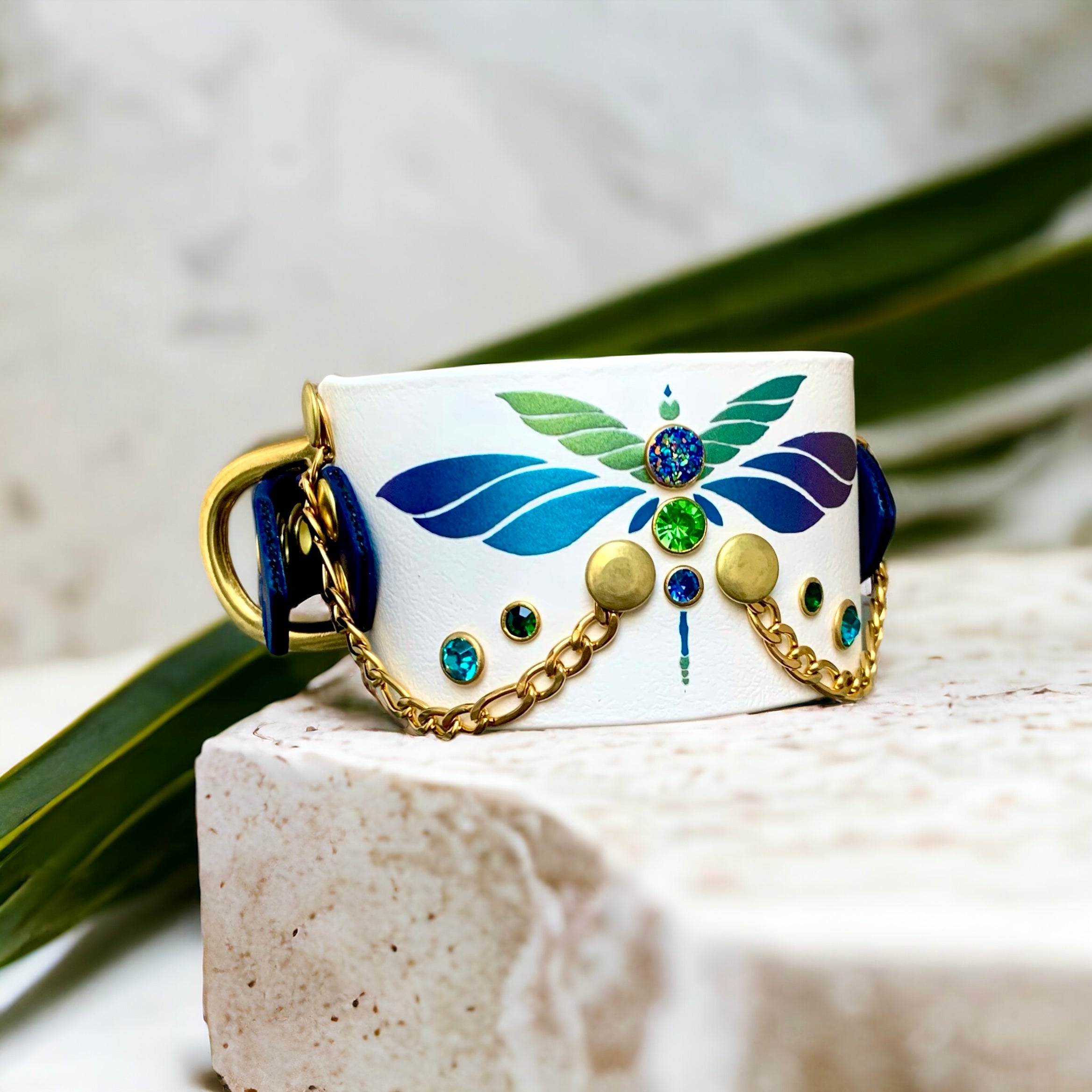 Collier surprise Insecta